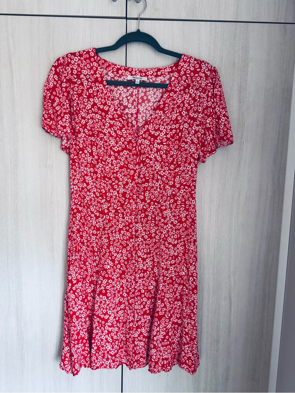 Madewell Red Floral V-Neck Short Sleeve Dress